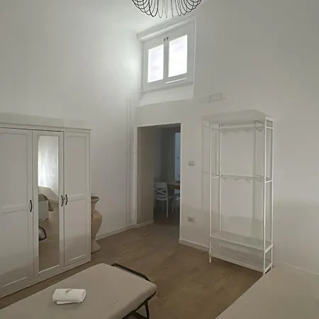 La Corte San Nicola فندق مبيت وإفطار باري